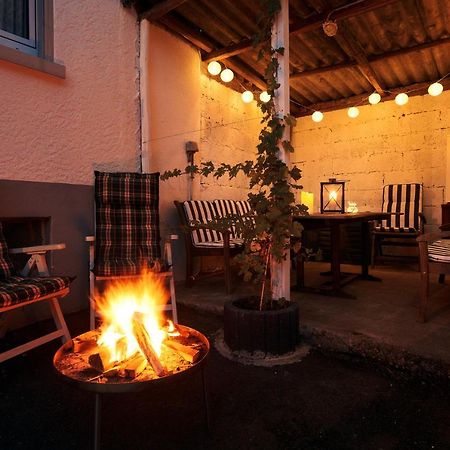 Ferienhaus Burbach - Wohnen auf dem Bauernhof Bad Camberg Exterior foto