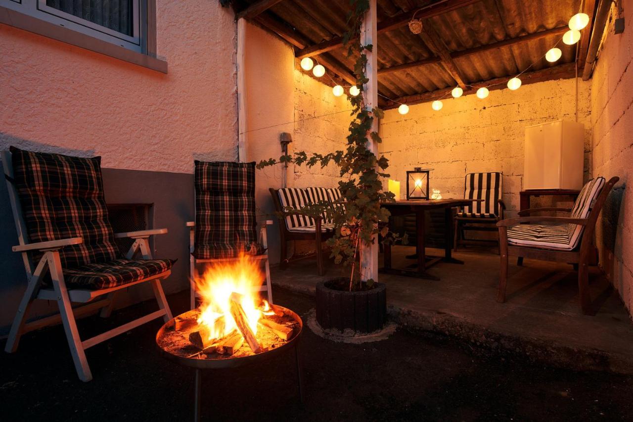 Ferienhaus Burbach - Wohnen auf dem Bauernhof Bad Camberg Exterior foto